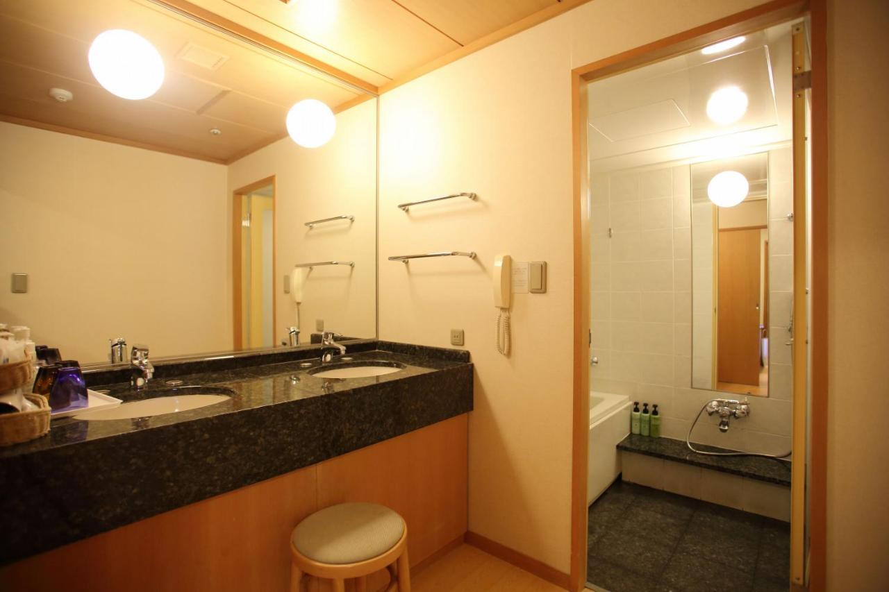 The Celecton Premier Kobe Sanda Hotel Exterior foto